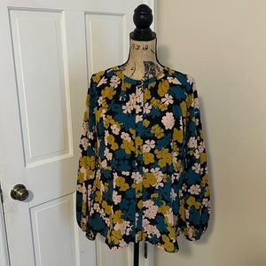 Never worn Cabi Favorite Blouse